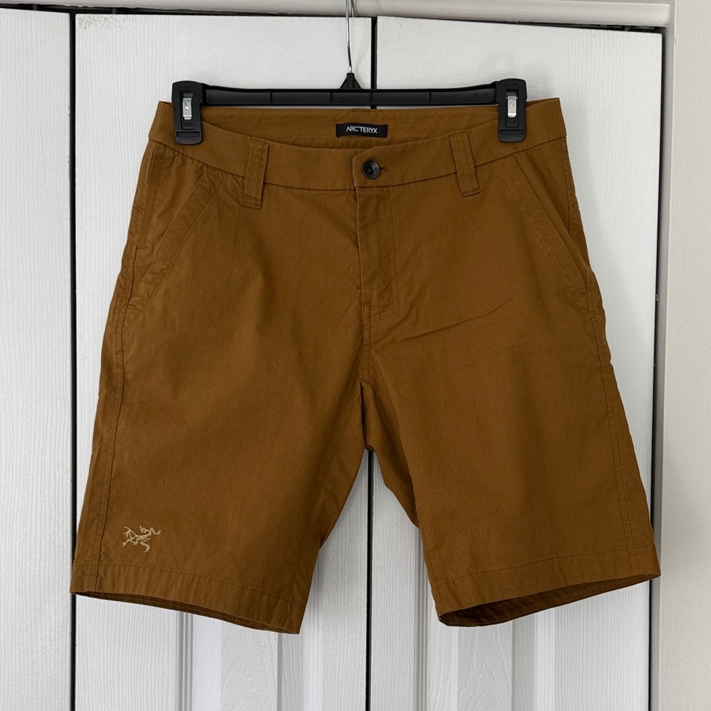 ARC’TERYX Atlin Chino Short Men’s Brown/Gold 32 Casual or Hiking 17212 Like New!